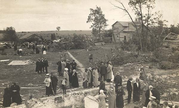 William Harris farm, 1915 tornado - Eve Orr's photo collection