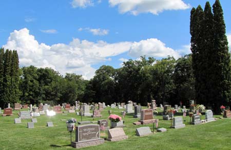 Waterloo Ridge cemetery - photo by Errin Wilker, August 2012