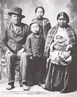 Frank Decorah & family - CLICK TO ENLARGE!