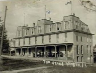 Grand Hotel, Waukon, ca 1900