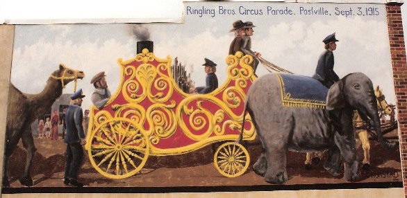 Mural depicting the 1915 Ringling Bros Circus parade in Postville