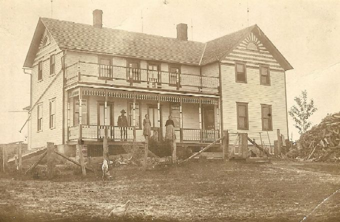 William and Anna Roeber farm home, rural Dorchester, ca1880