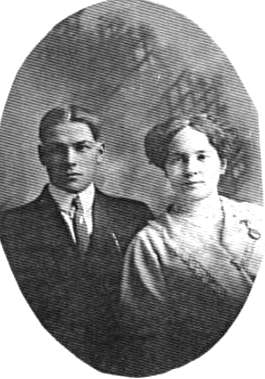 Clarence and Lola (Campbell) Scheffert, wedding photo 1912