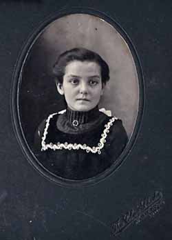 Girl with large square collar