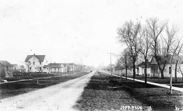 Residential Scene circa 1912, Jefferson, Iowa