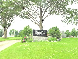 Restland Cemetery in Baxter