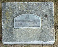 Amanda Sanderson Allfree grave marker
