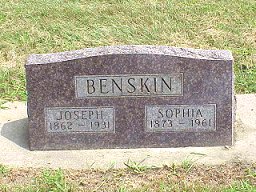 Joe and Sophia Benskin tombstone