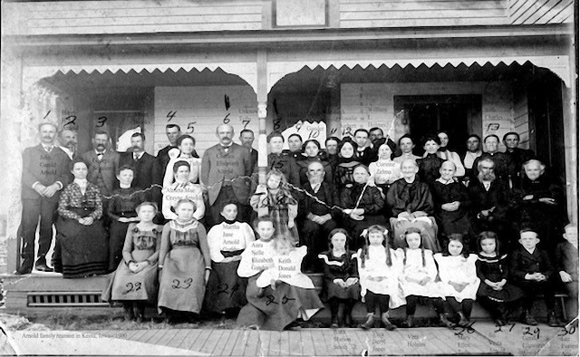 Arnold Family Reunion in Keota, Iowa, 1900.