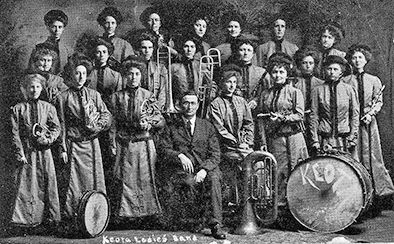 Keota ladies Band - 1908