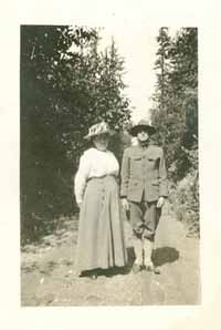 Herbert and Emma Hocamp at Fort Worden, Washington 1918