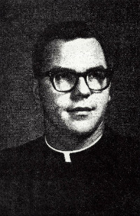 Pastor Robert Buschkemper