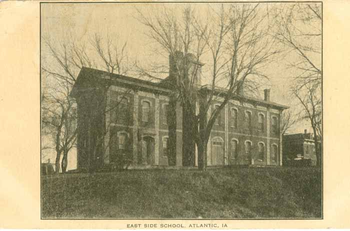 Atlantic East Side School 1909
