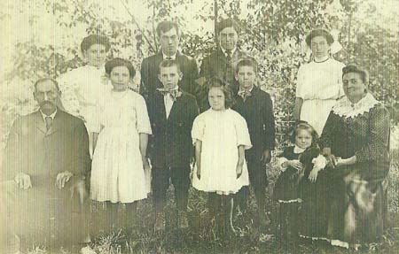 Carl Dietrich & Emilie Beck family ca1910