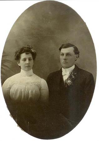 Frank Schmitt and Charlotte "Lottie" Kishman, 1/7/1903