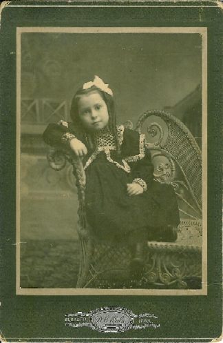 Clara Vivian Cook age 4