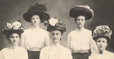 Dohrer women in hats, early 1900's