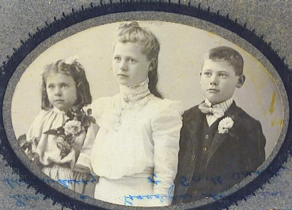 Mabel, Nancy & Fred Dunsmoor ca1901