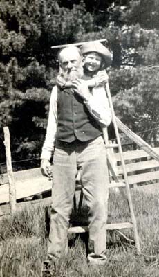 Fred Smith & grandson Clyde Smith, ca1913