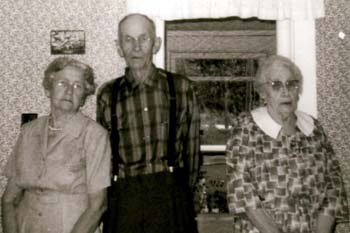 L-R: Agnes Tracy Fenchel, Jake Fenchel & Lena Fenchel Stringer Croyle, 1963