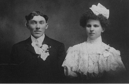 Tom Madden & Theresa Kafer, wedding 1903