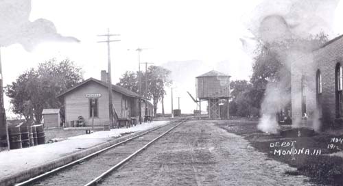 Monona, Iowa train depot, November 1912