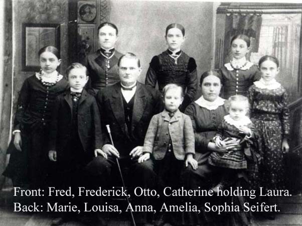 F.W. Seifert family, ca 1886