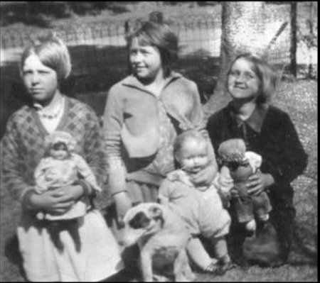 Dolores Nyberg, Thelma Halvorson and Selena Olson - 1930