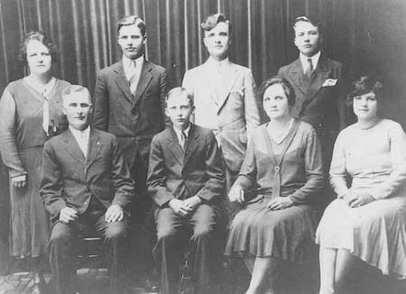 Ferdinand Thiese family, ca1922 - contributed by Alan F.E. Thiese