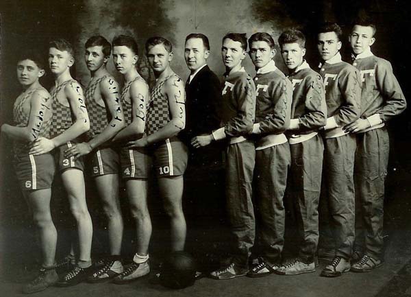 1931-32 Farmersburg Basketball team
