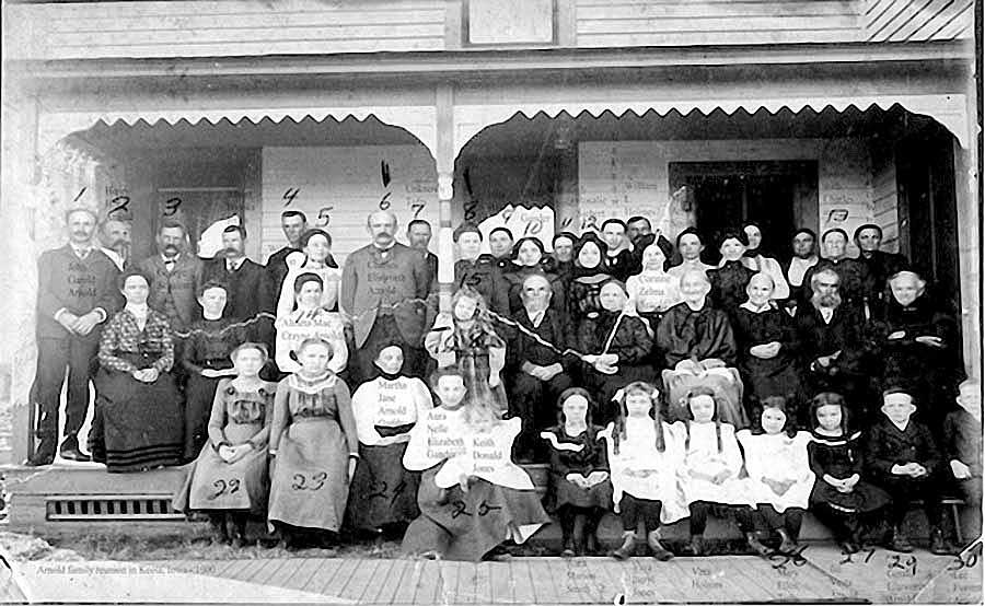 Arnold Family Reunion 1900