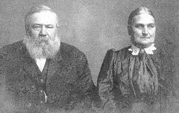 Charles and Amelia Klett Bower